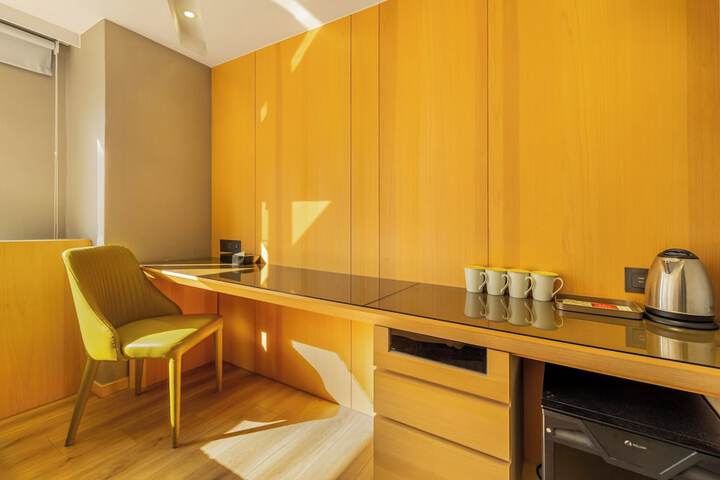 Room 47 of 103