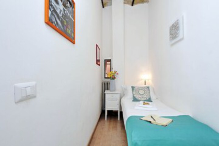 Room 20 of 32