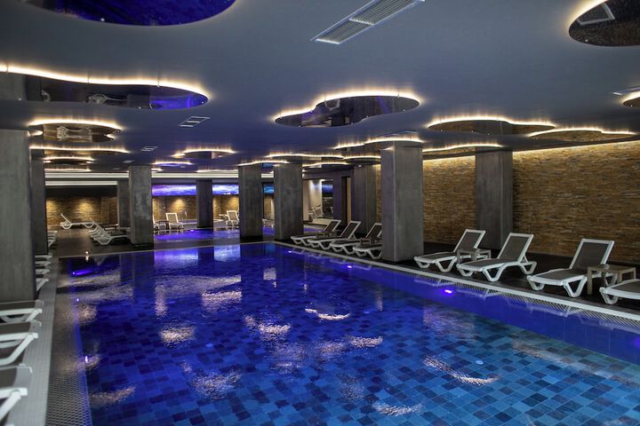 Pool 24 of 62