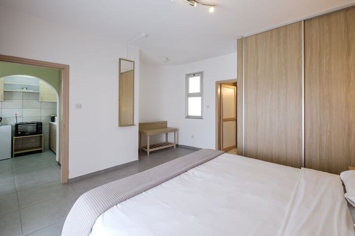 Room 9 of 49