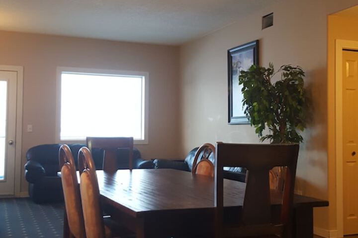 Room 10 of 37