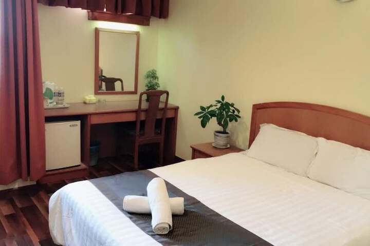Room 14 of 22