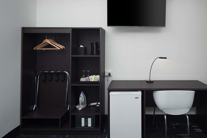 Room 12 of 52