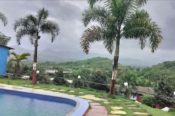 Pool 6 of 33