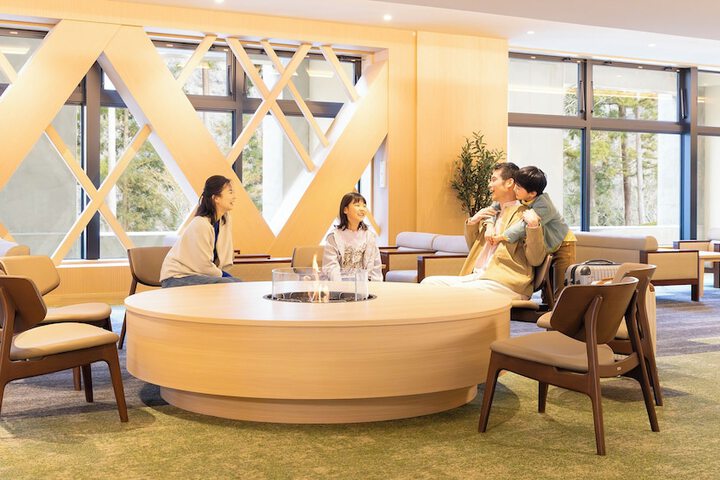 Entrance & Lobby