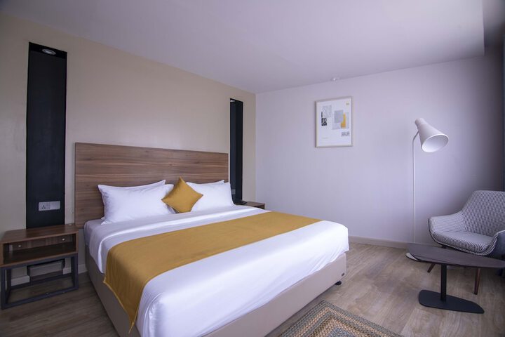 Room 8 of 29
