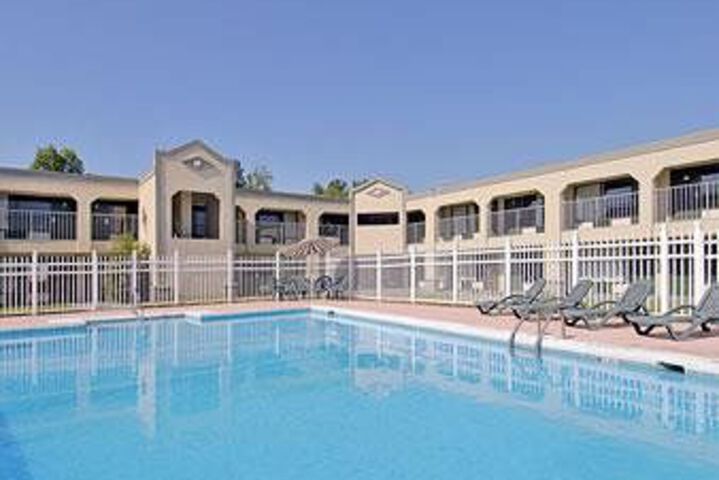 Pool 6 of 7