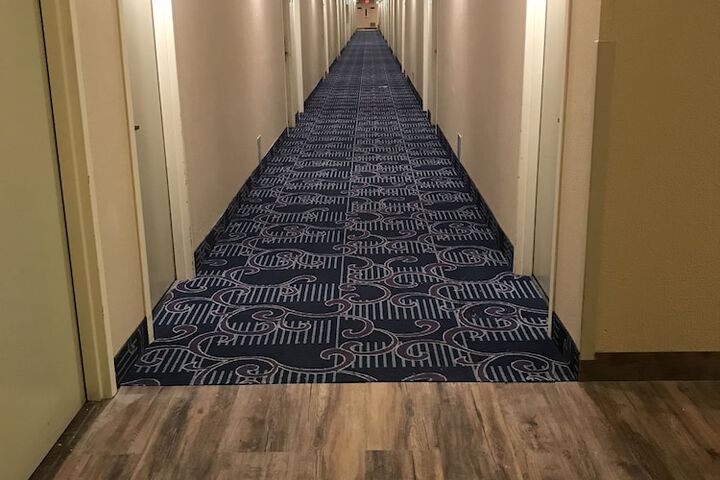 Ballroom/Hall 45 of 52