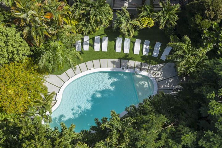 Pool 38 of 73