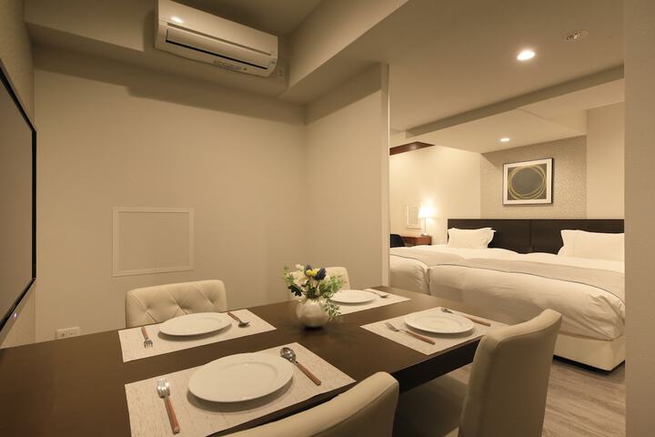Room 22 of 125
