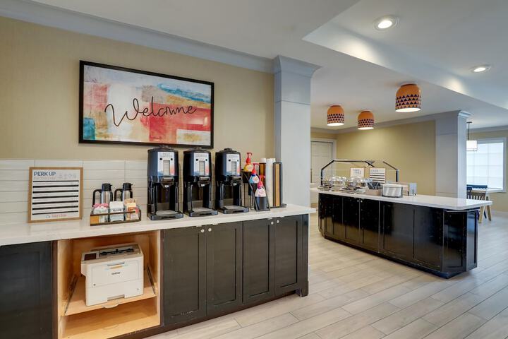 Breakfast area