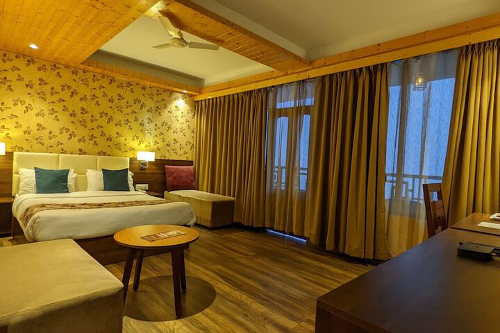 Room 3 of 36