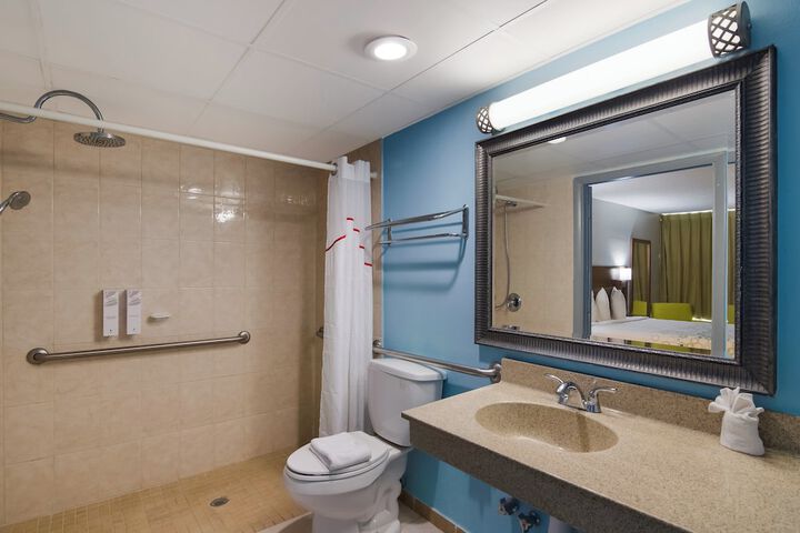 Suite 2 Queen Beds (5 of 21)
