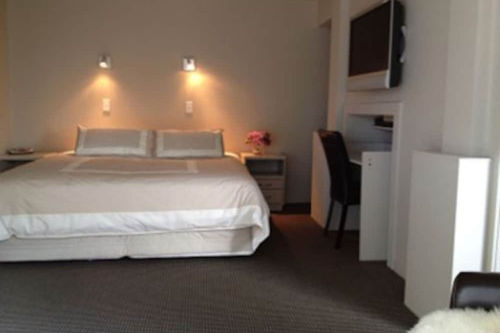 Room 4 of 29