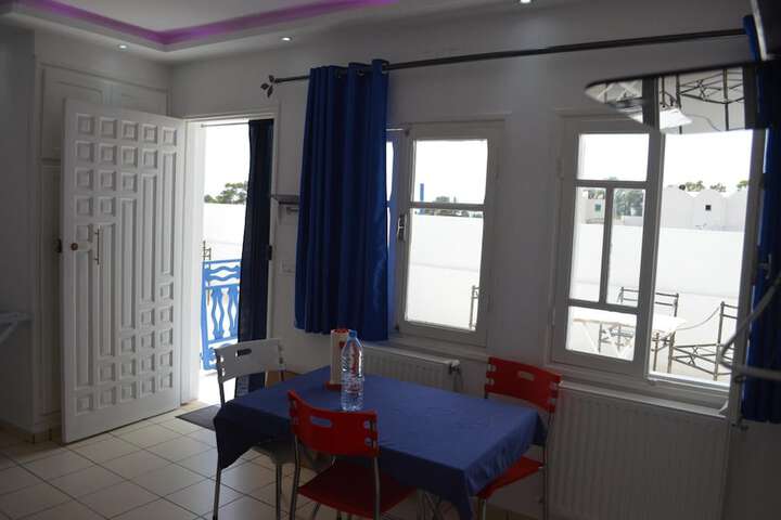 Room 35 of 61