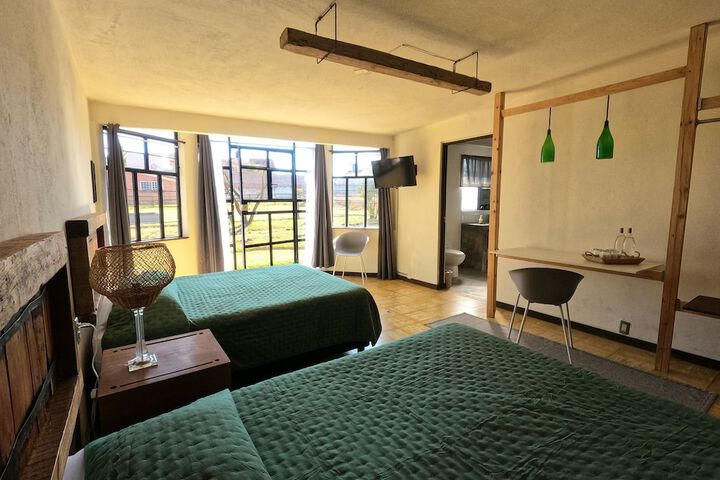 Room 27 of 61