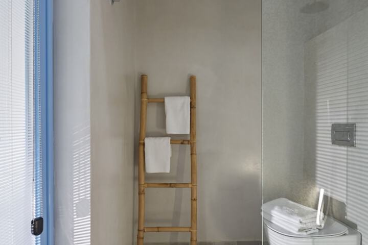 Room 180 of 289