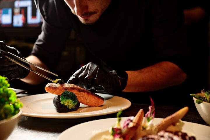Dining 66 of 87
