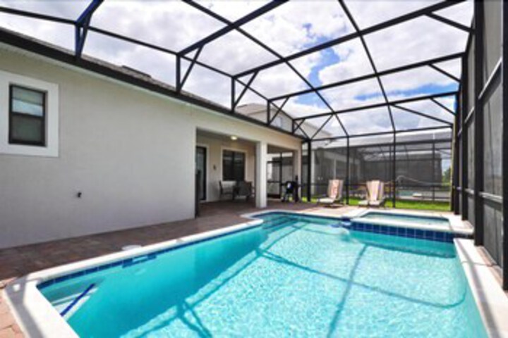 Pool 22 of 34