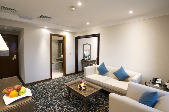 Room 8 of 25