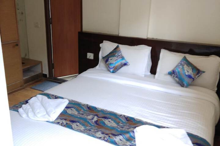 Room 12 of 56