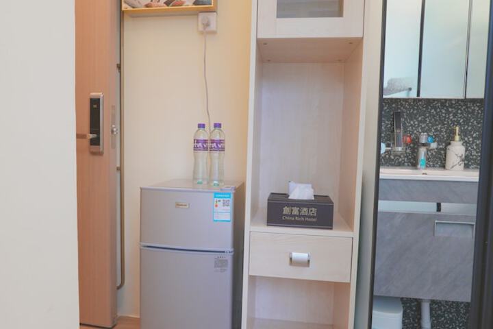 Room 7 of 26