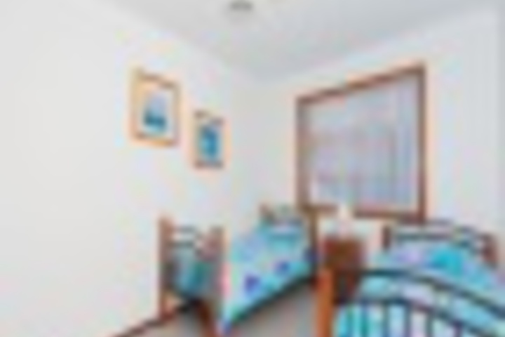 Room 15 of 180