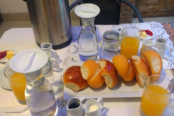 Breakfast/Coffee Service 23 of 37