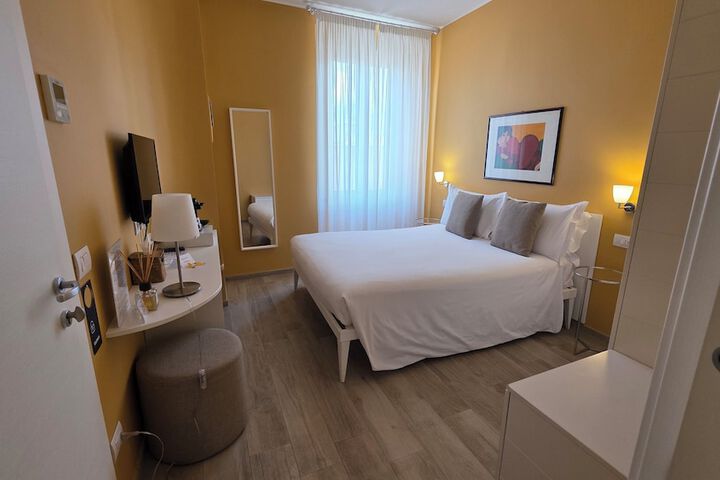 Room 15 of 58