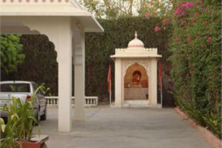 Nana Ki Haveli
