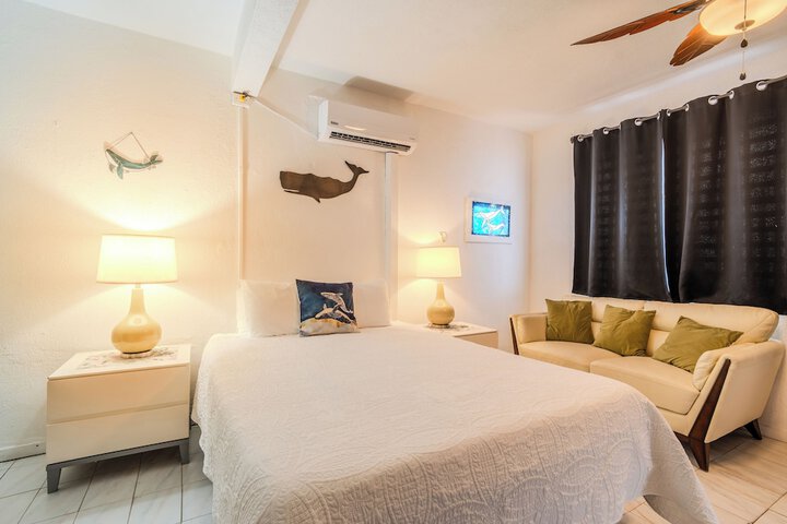 Room 10 of 48