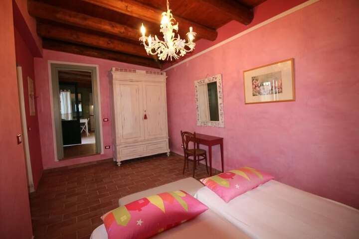 Room 7 of 21