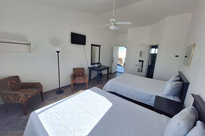 Room 15 of 38