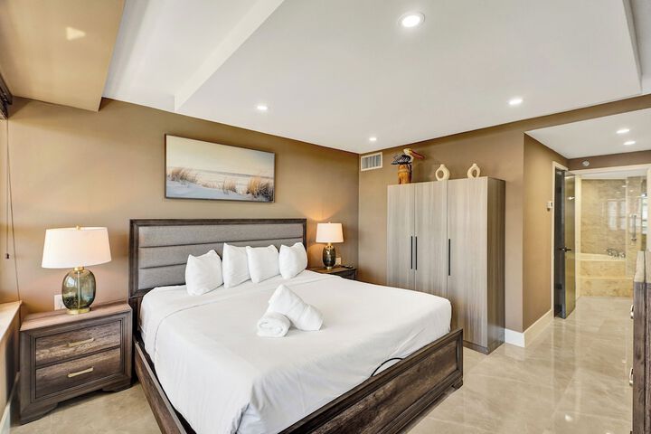 Room 206 of 723