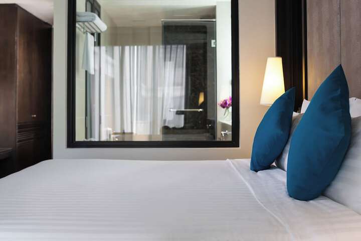 Room 18 of 197