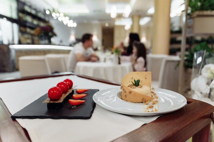 Dining 78 of 111