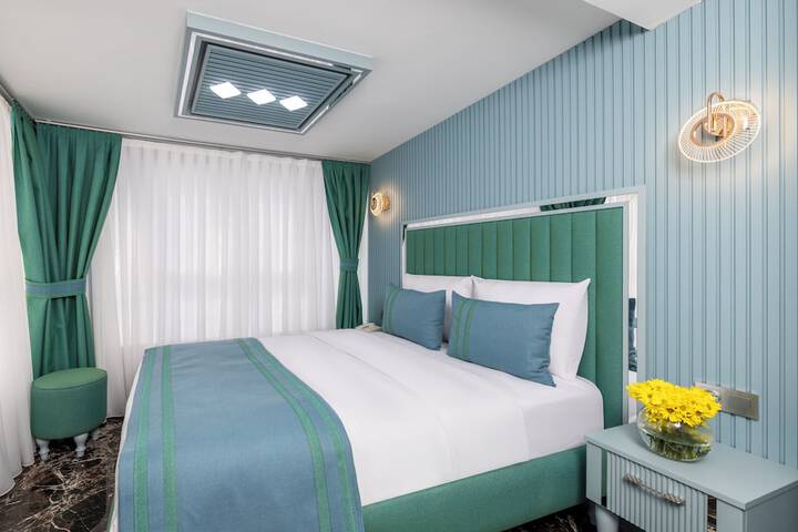Room 45 of 107