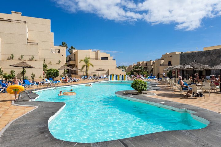 Pool Hotel