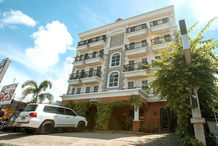 Hotel Emilia