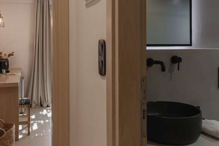 Room 71 of 87