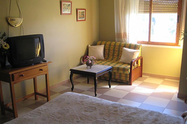 Room 9 of 62