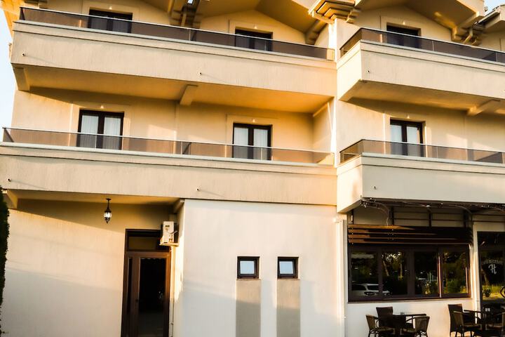 Hotel 28 of 28