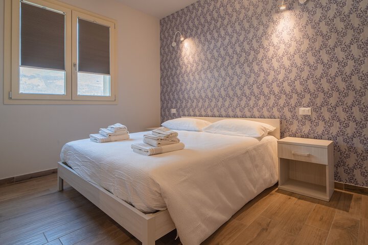 Room 2 of 29