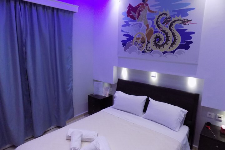 Room 8 of 66