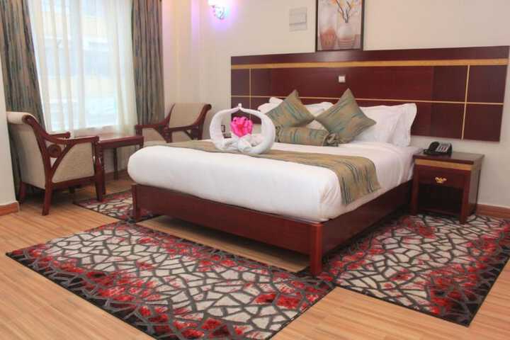 Room 10 of 31