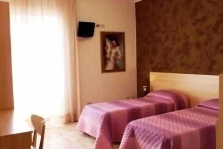 Room 20 of 52