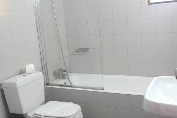 Room 7 of 13