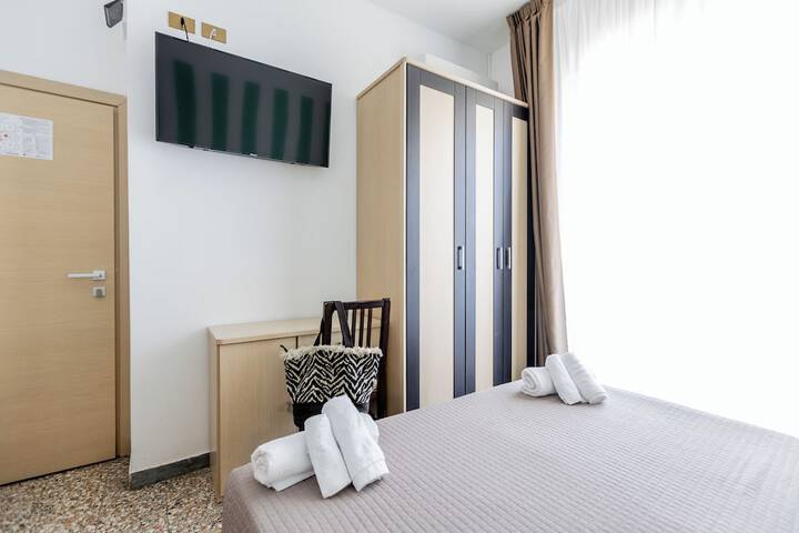 Room 20 of 119