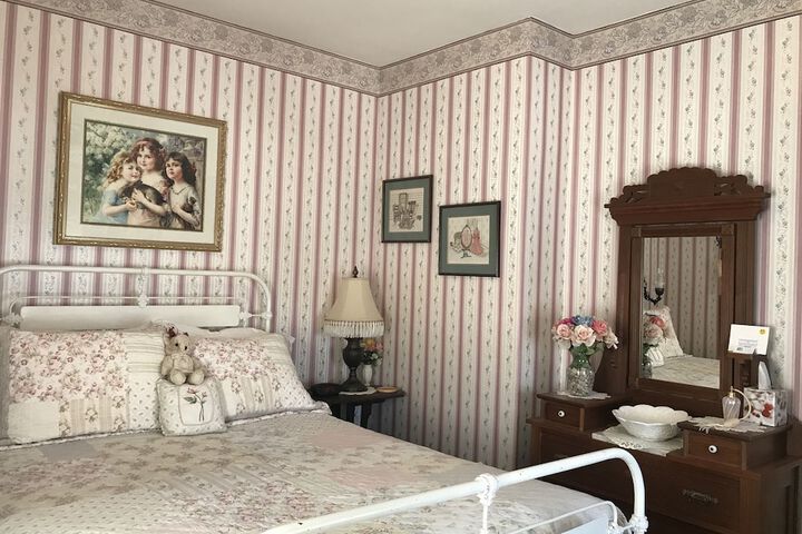 Room 17 of 43