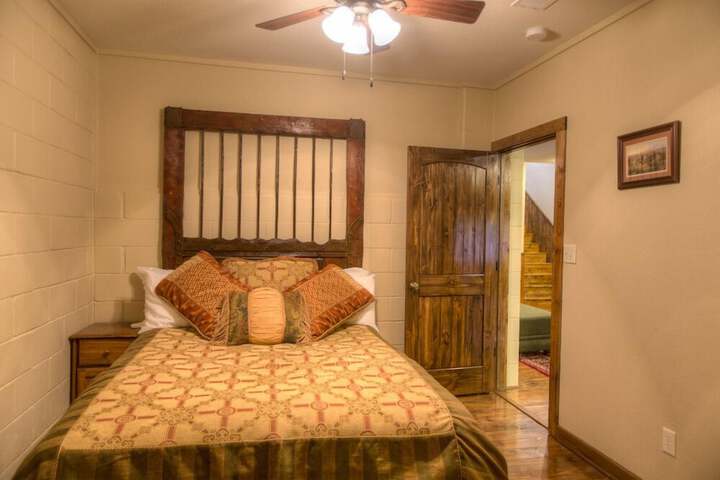 Room 41 of 87